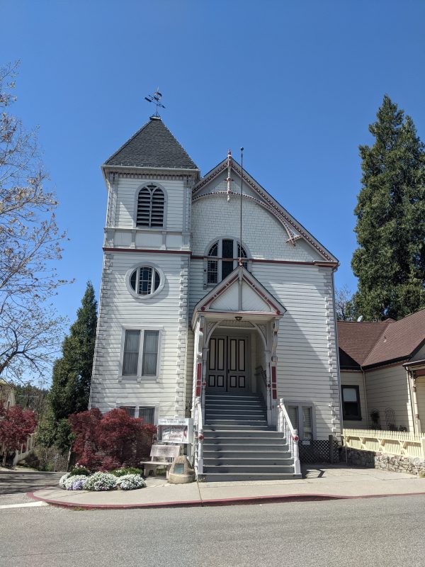 historic church in Nevada City