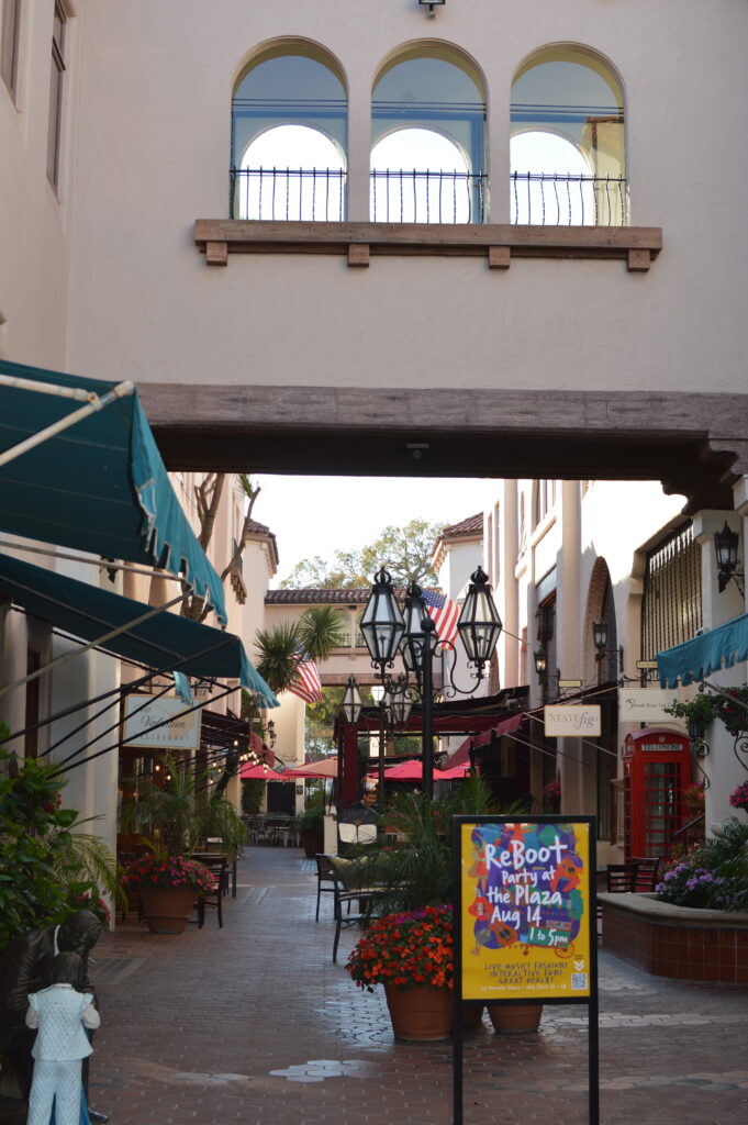 Entrance to La Arcada Plaza in Santa Barbara California