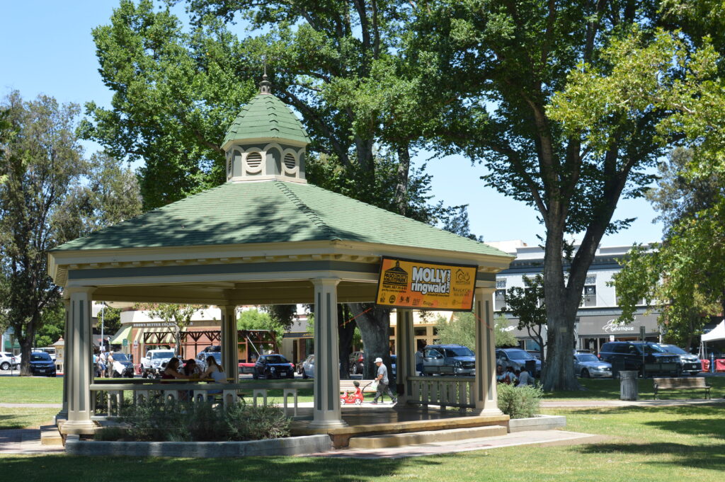 gazebo in paso robles downtown city park