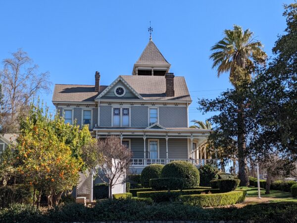 victorian mansion in historic folsom