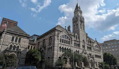 Exploring on a Scavenger Hunt Walking Tour of Knoxville Tennessee