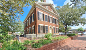 Dahlonega Scavenger Hunt Walking Tour