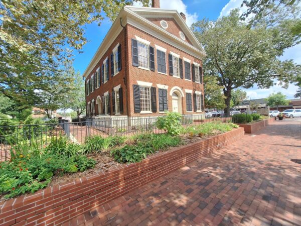 Dahlonega Scavenger Hunt Walking Tour