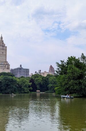 New York Central Park Scavenger Hunt Walking Tour