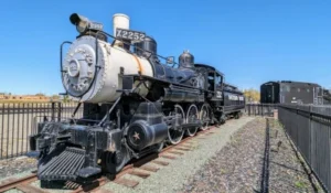 Roseville Scavenger Hunt Walking Tour