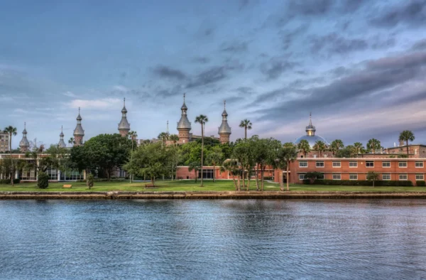 Tampa Scavenger Hunt Walking Tour