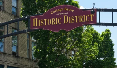 Cottage Grove Oregon Historic District Arch.png in Cottage Grove Scavenger Hunt, OR