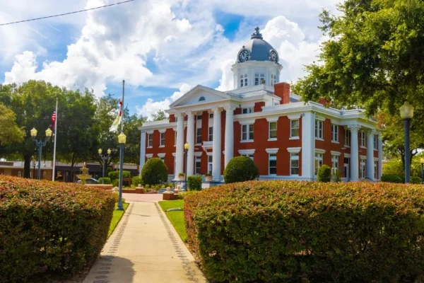 Pasco County Courthouse Dade City Florida.jpg in Dade City Scavenger Hunt, FL