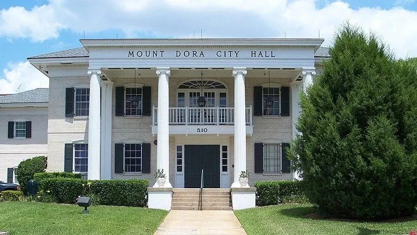 Mount Dora FL City Hall.webp in Mount Dora Scavenger Hunt