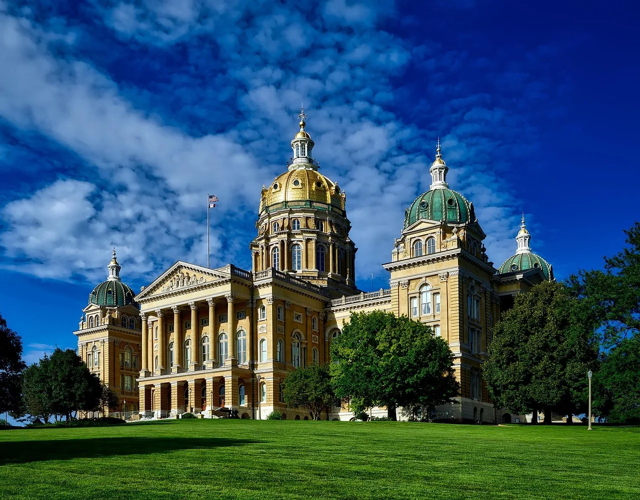Des Moines in Des Moines Scavenger Hunt, IA