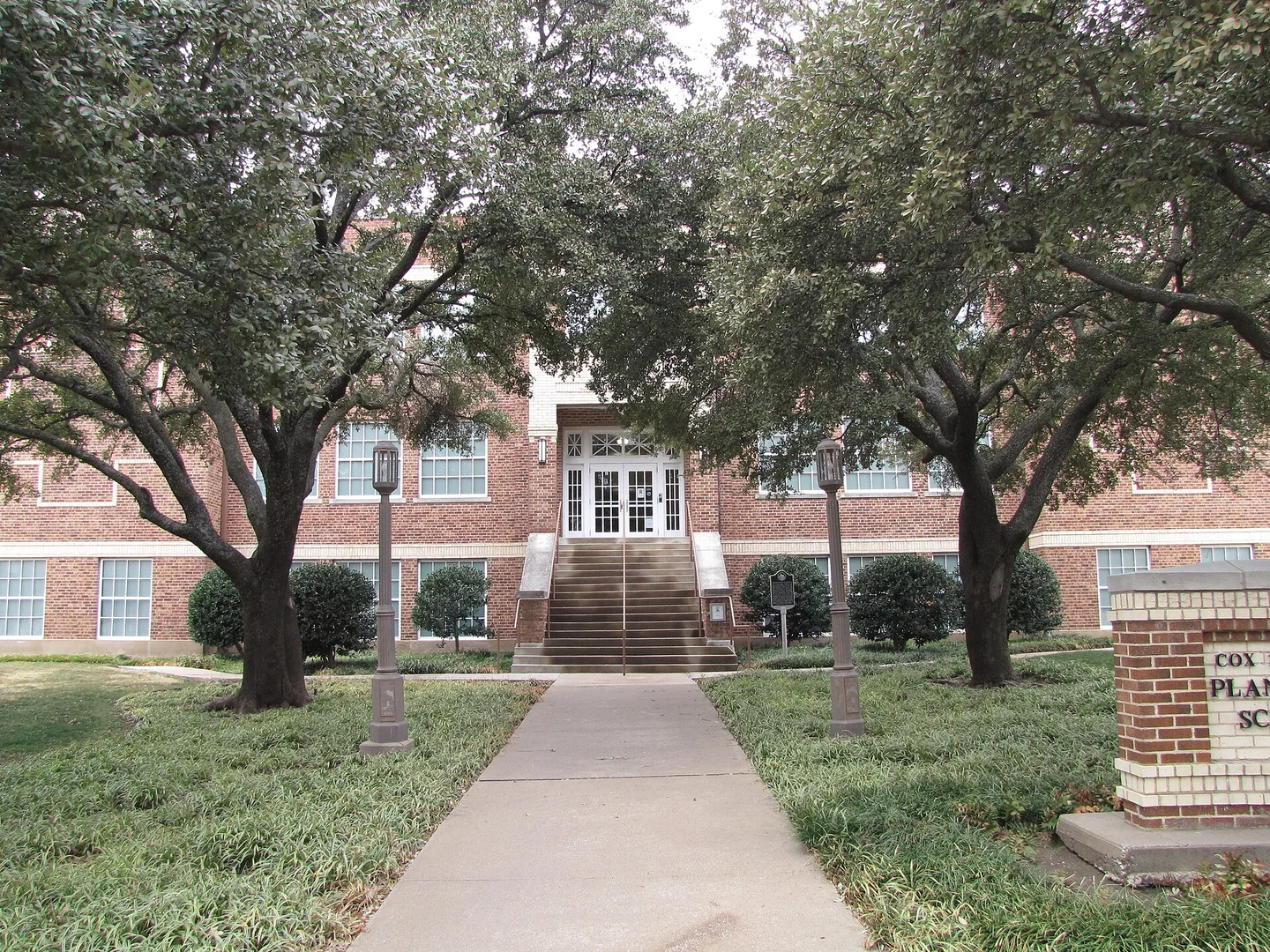 Plano High School and Gymnasium (48977089322).jpg in Plano Scavenger Hunt, TX