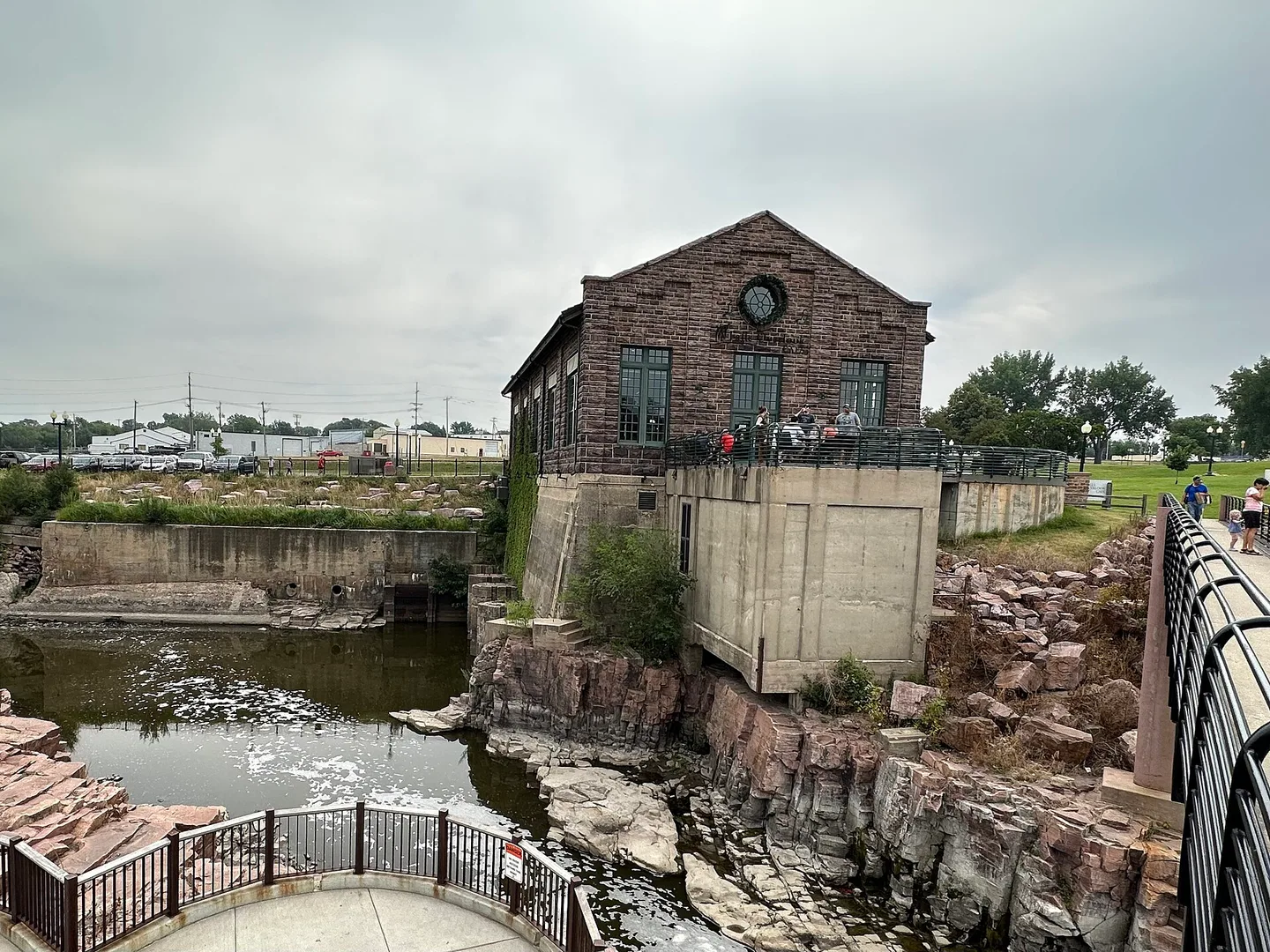 Falls Overlook Cafe.jpg in Sioux Falls Scavenger Hunt, SD