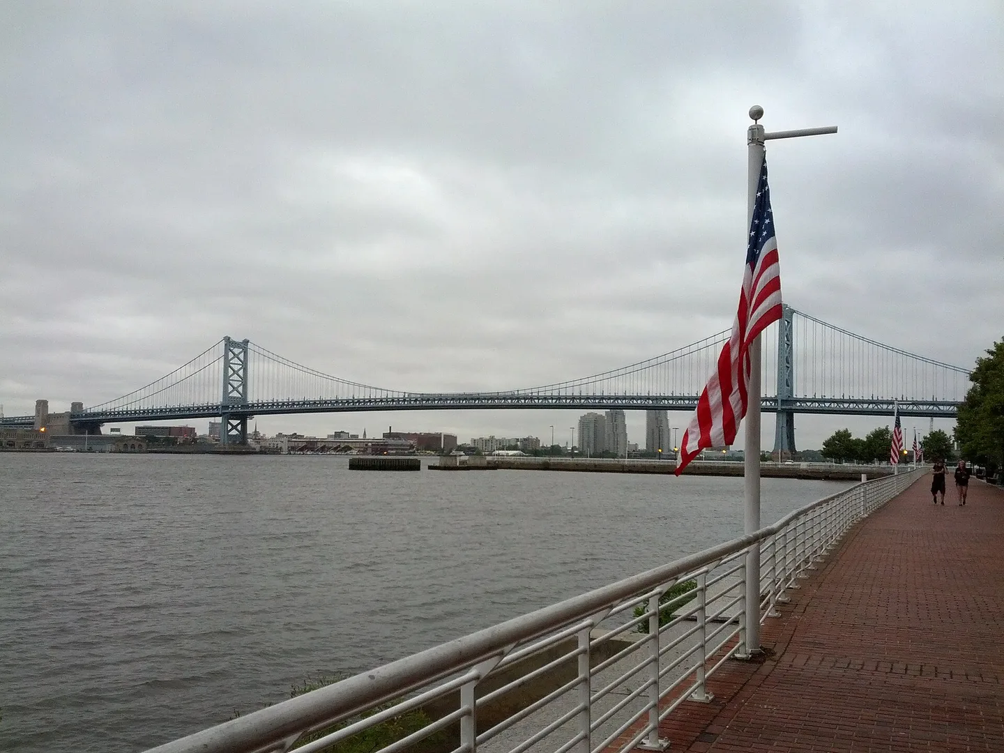 Benjamin Franklin bridge from aquarium.jpg in Camden New Jersey Scavenger Hunt, NJ