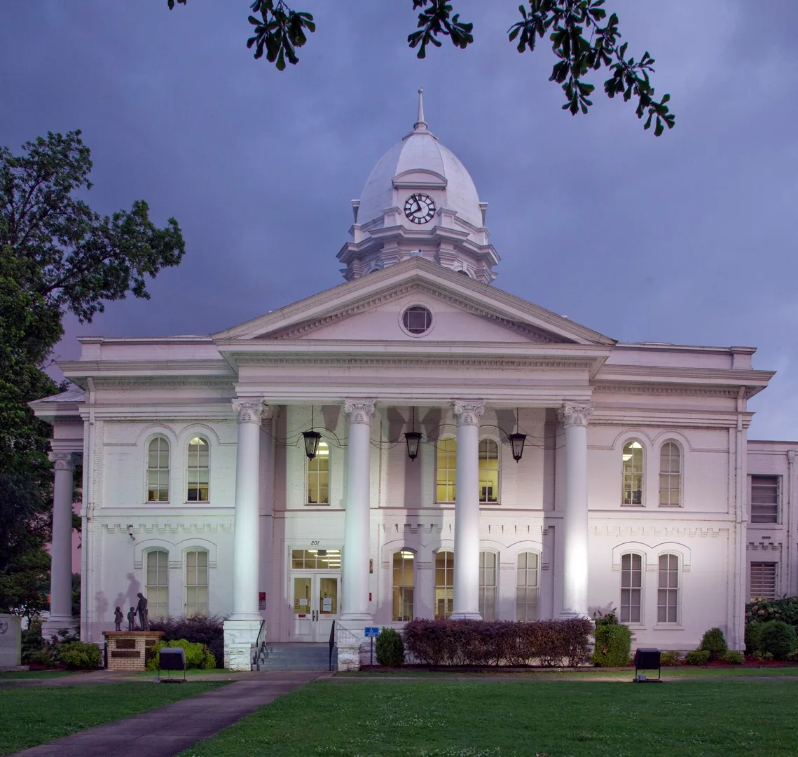 Courthouse, Tuscumbia, Alabama LCCN2011646673.tif in Tuscumbia Scavenger Hunt, AL