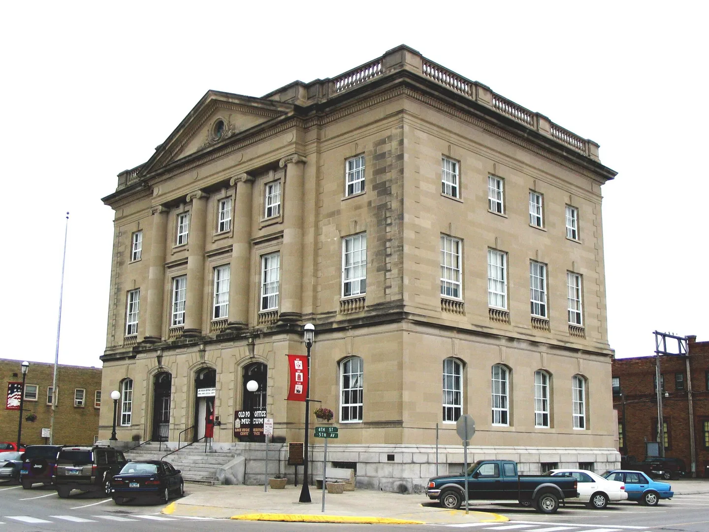 Federal bldg, Devil's Lake ND.jpg in Devils Lake Scavenger Hunt, ND