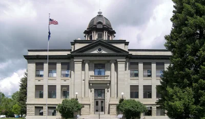 Rosebud county courthouse.jpg in Forsyth Scavenger Hunt, MT