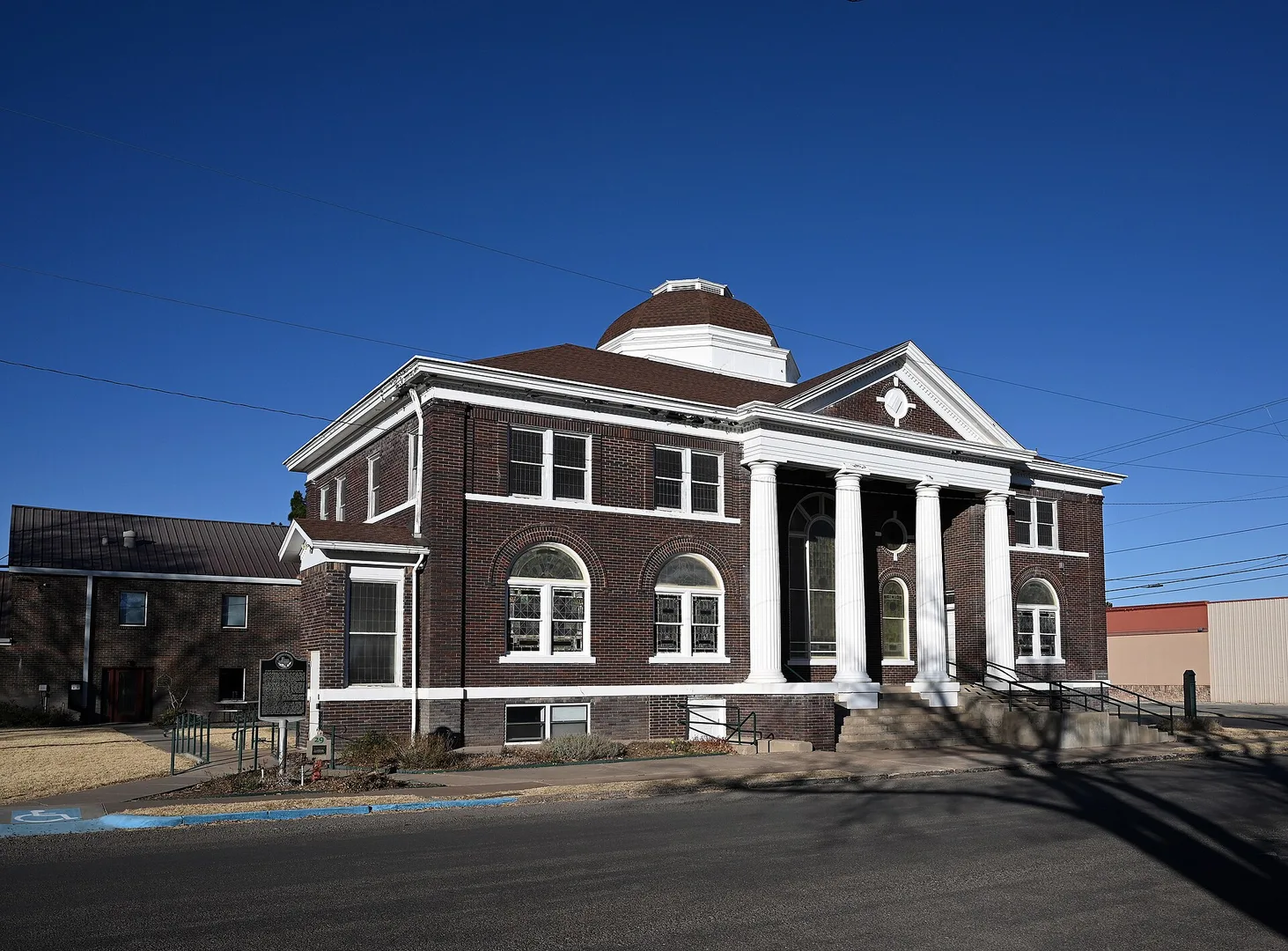 Alpine - First Baptist Church.jpg in Alpine Texas Scavenger Hunt, TX