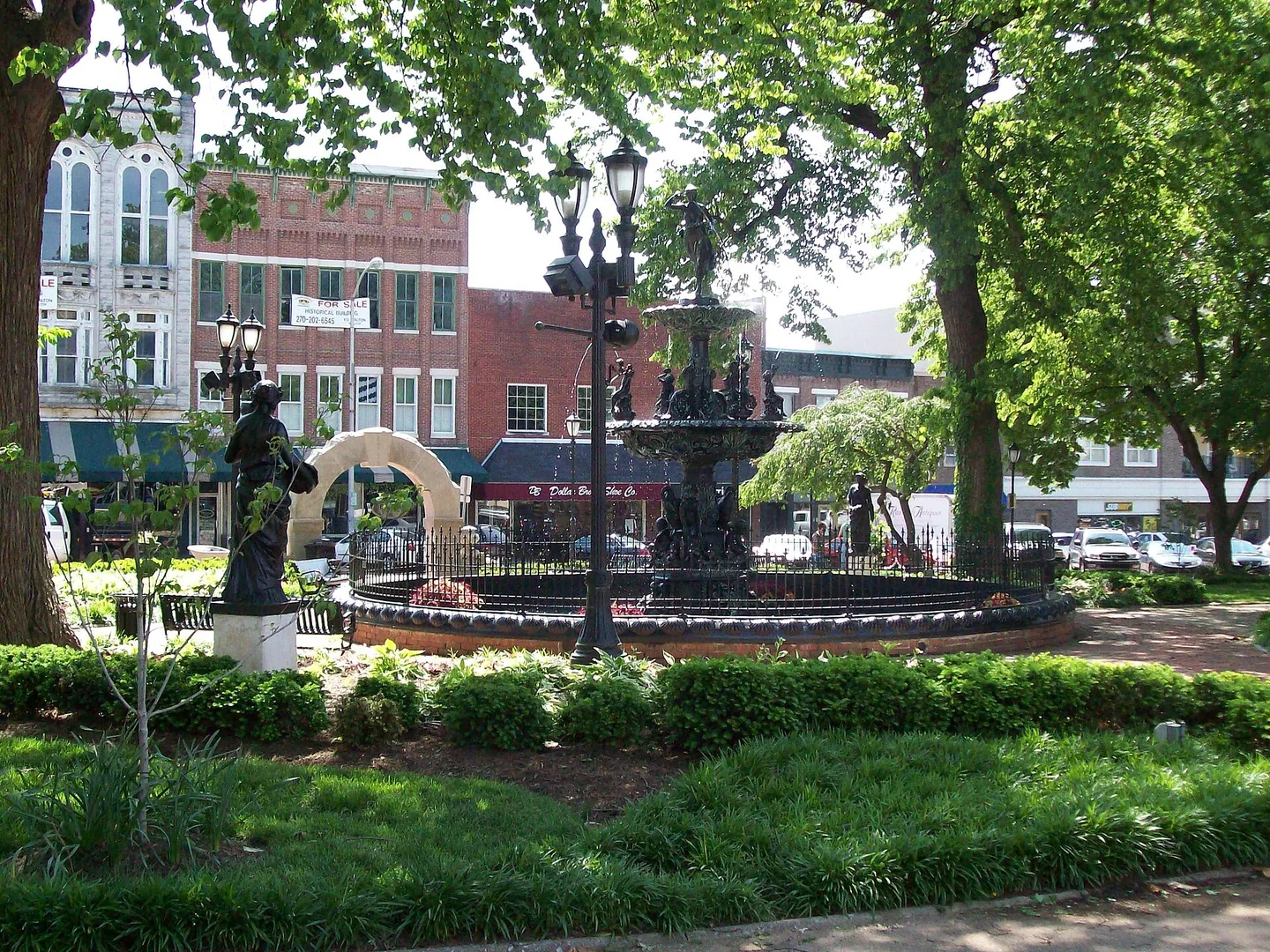 Fountain Square Park, Bowling Green, Kentucky.JPG in Bowling Green Kentucky Scavenger Hunt