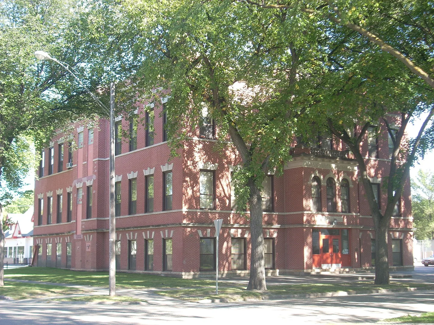 Washington School, Grand Forks North Dakota.jpg in Grand Forks Scavenger Hunt