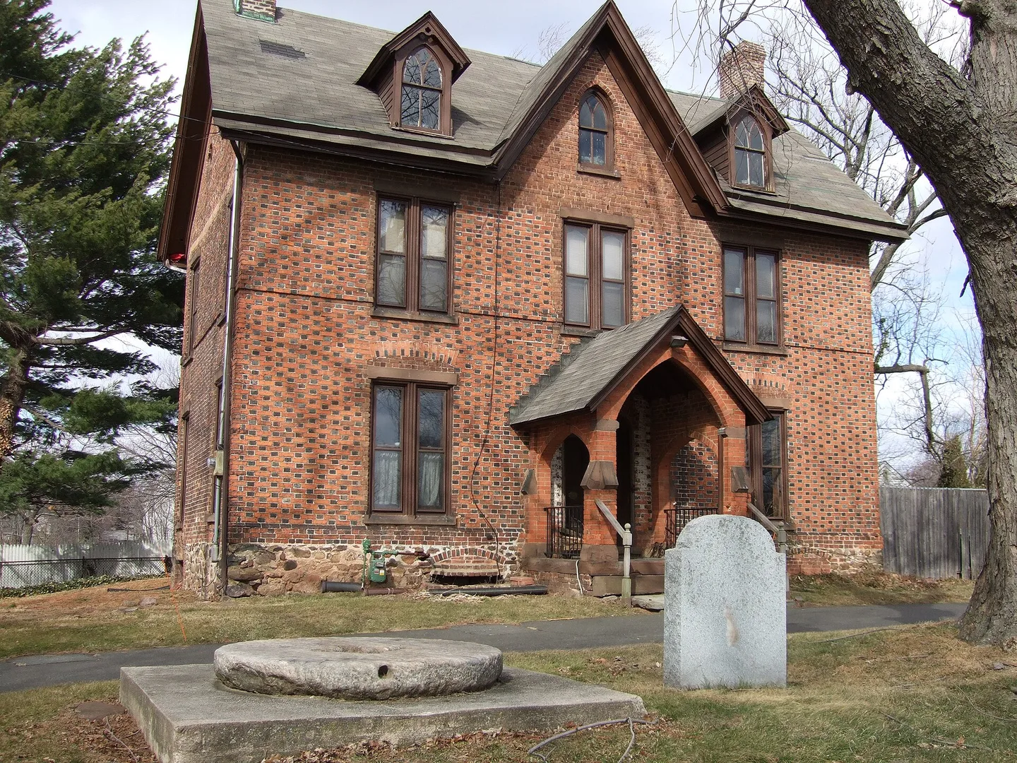 Jonathan Dunham House WoodbridgeNJ Built1671.JPG in Woodbridge Township Scavenger Hunt, NJ
