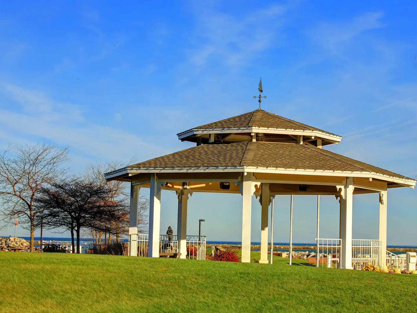 Gfp-wisconsin-port-washington-Gazebo.jpg in Port Washington Wisconsin Scavenger Hunt
