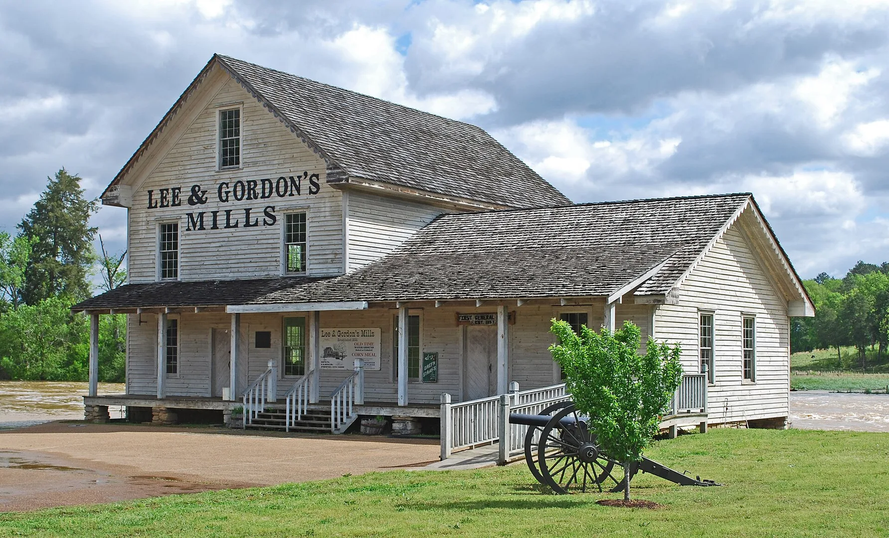 LeeandGordonMill.jpg in Chickamauga Scavenger Hunt