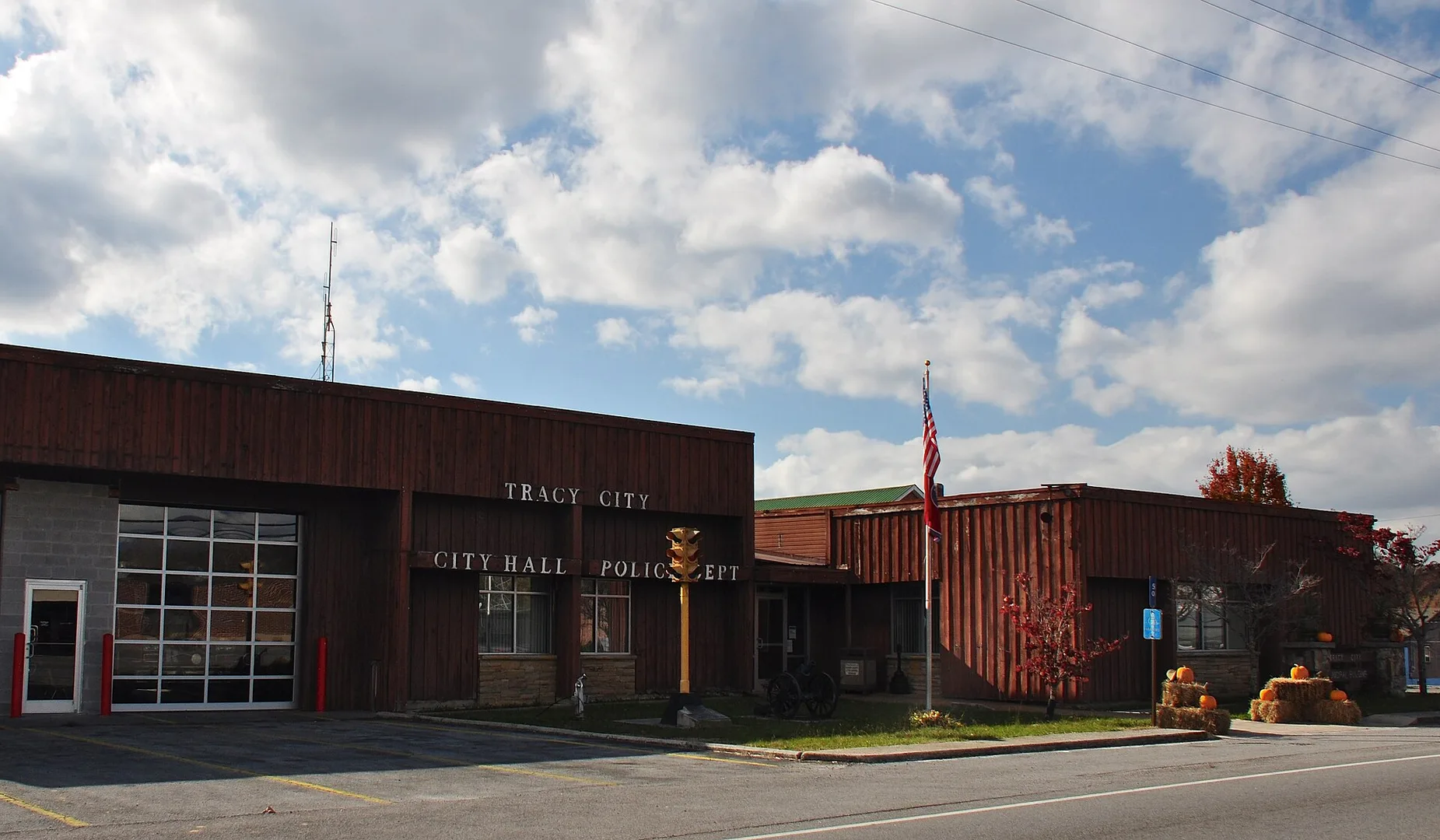 Tracy City City Hall.JPG in Tracy City Scavenger Hunt, TN