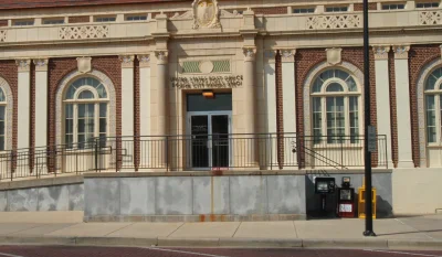 Post office dodge city kansas 2009.jpg in Dodge City Scavenger Hunt, KS