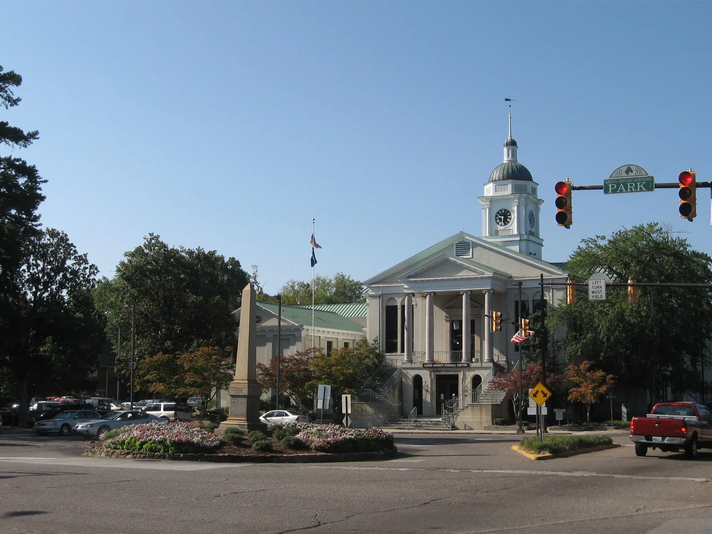Aiken County Courthouse Aug 2007.jpg in Aiken Scavenger Hunt
