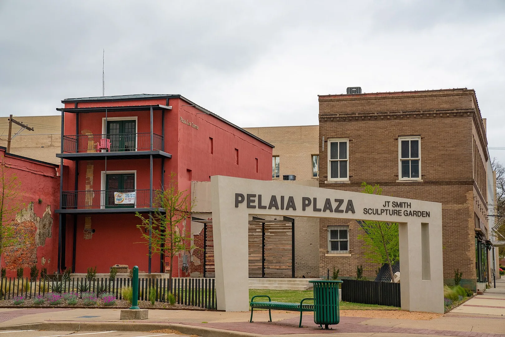 Pelaia Plaza, JT Smith Sculpture Garden - Longview, Texas (46641595785).jpg in Longview Scavenger Hunt, TX