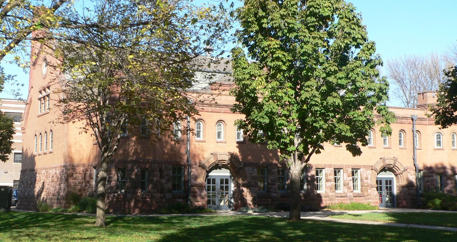 University of South Dakota Belbas Center from SW 1.JPG in Vermillion Scavenger Hunt, SD