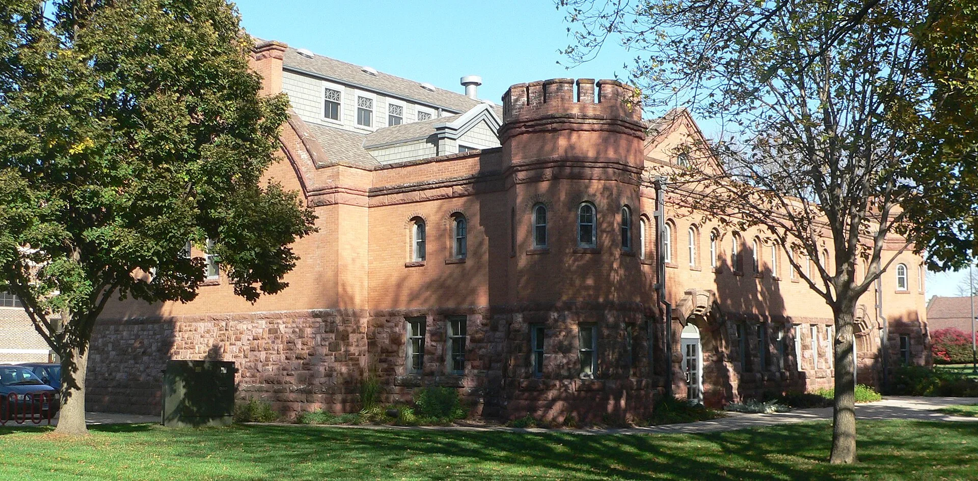 University of South Dakota Belbas Center from SW 2.JPG in Vermillion Scavenger Hunt, SD