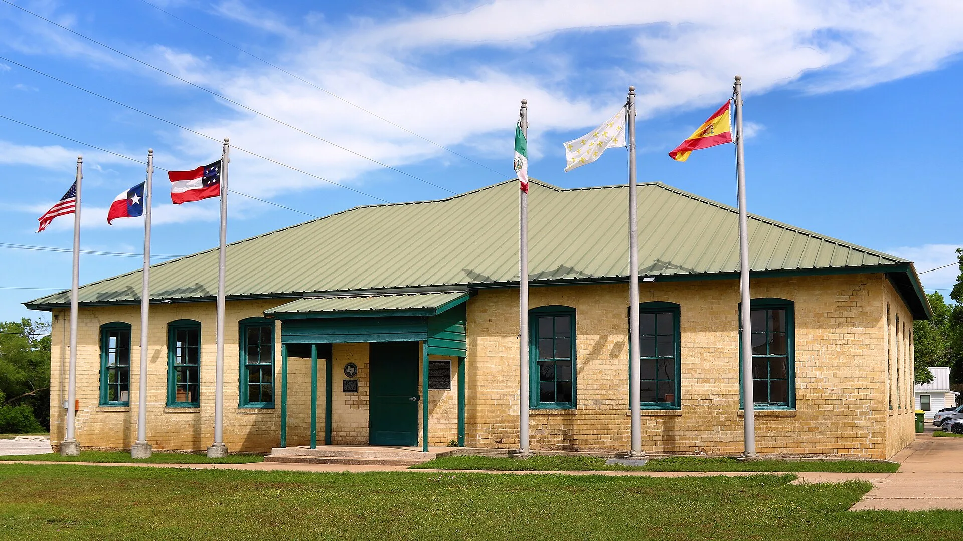 Riverside School Gonzales Texas 2024.jpg in Gonzales Texas Scavenger Hunt, TX