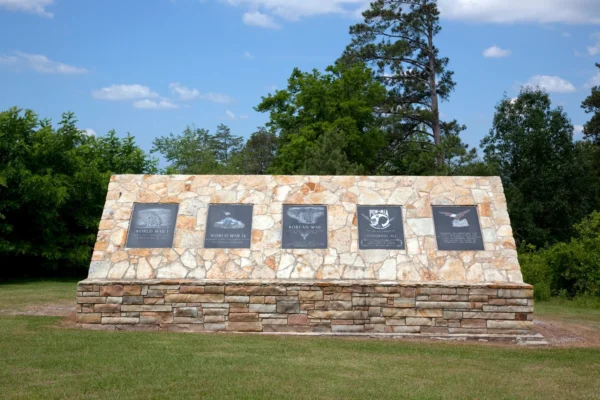 War memorial, Gadsden, Alabama LCCN2010640448.tif in Gadsden Scavenger Hunt, AL