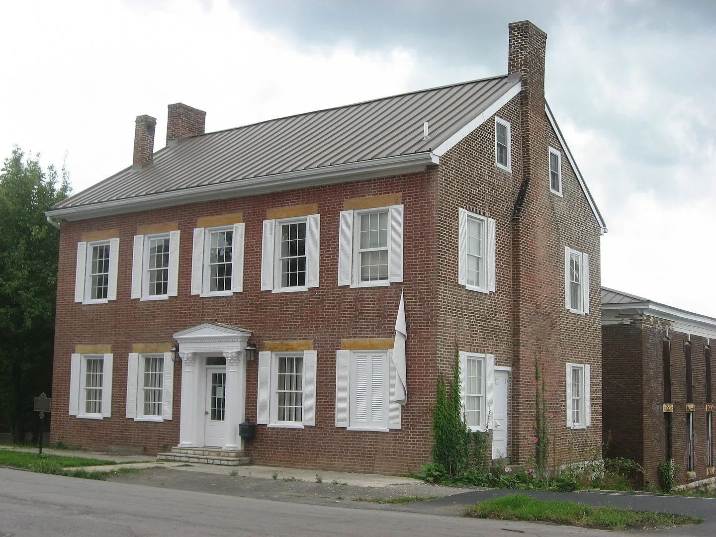 Mercer County Jailer's Residence in Harrodsburg.jpg in Harrodsburg Scavenger Hunt, KY
